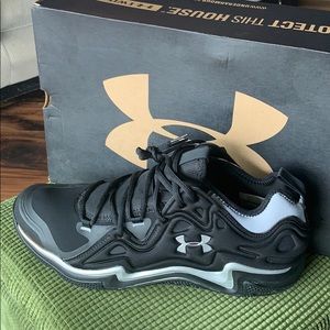 Under Armour Shoes - Under Armour Limited Edition Athletic Shoes Under Armour Shoes - Under Armour Limited Edition Athletic Shoes